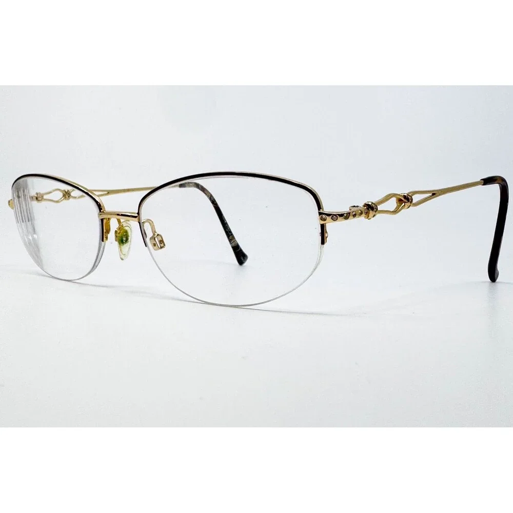 Tura measurements lens